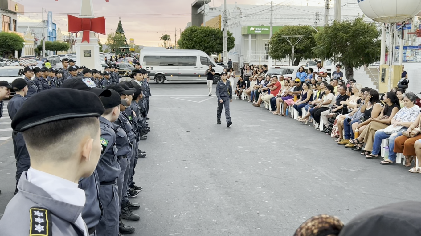 Formatura da Polícia Mirim reúne autoridades e familiares em Currais Novos