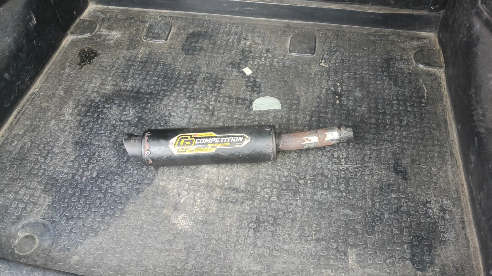 RÁDIO PATRULHA APREENDE MOTOCICLETA COM ESCAPAMENTO ADULTERADO EM CURRAIS NOVOS