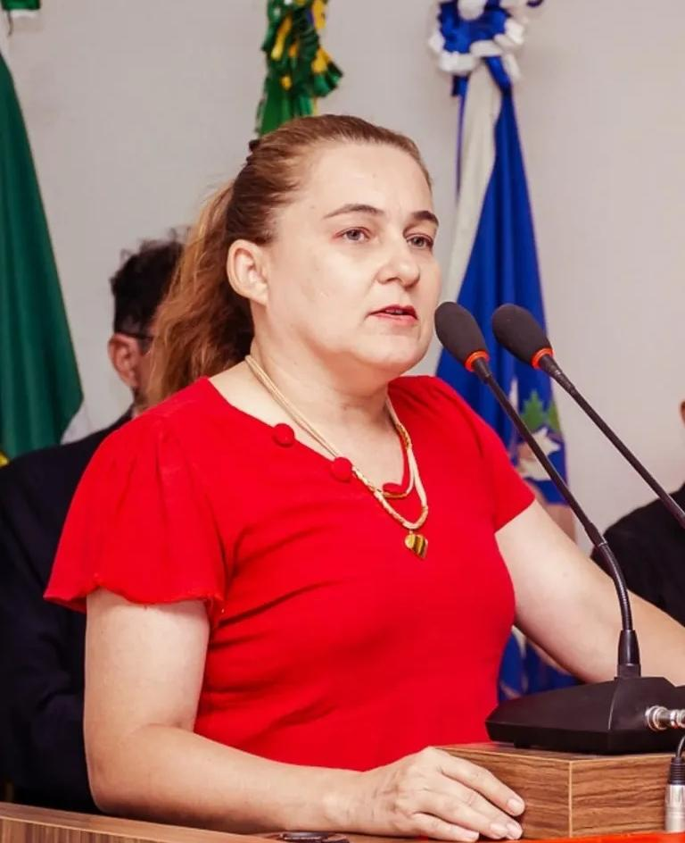DEPUTADA ESTADUAL: Fátima Souza é escolhida pré-candidata à Assembleia Legislativa pelo PCdoB