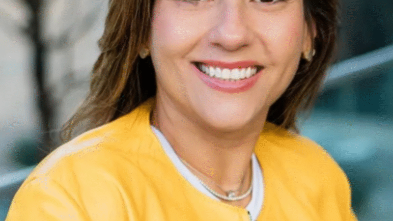 Talento brasileiro em destaque: Daniela Zambon recebe uma das maiores honrarias da odontologia nos EUA