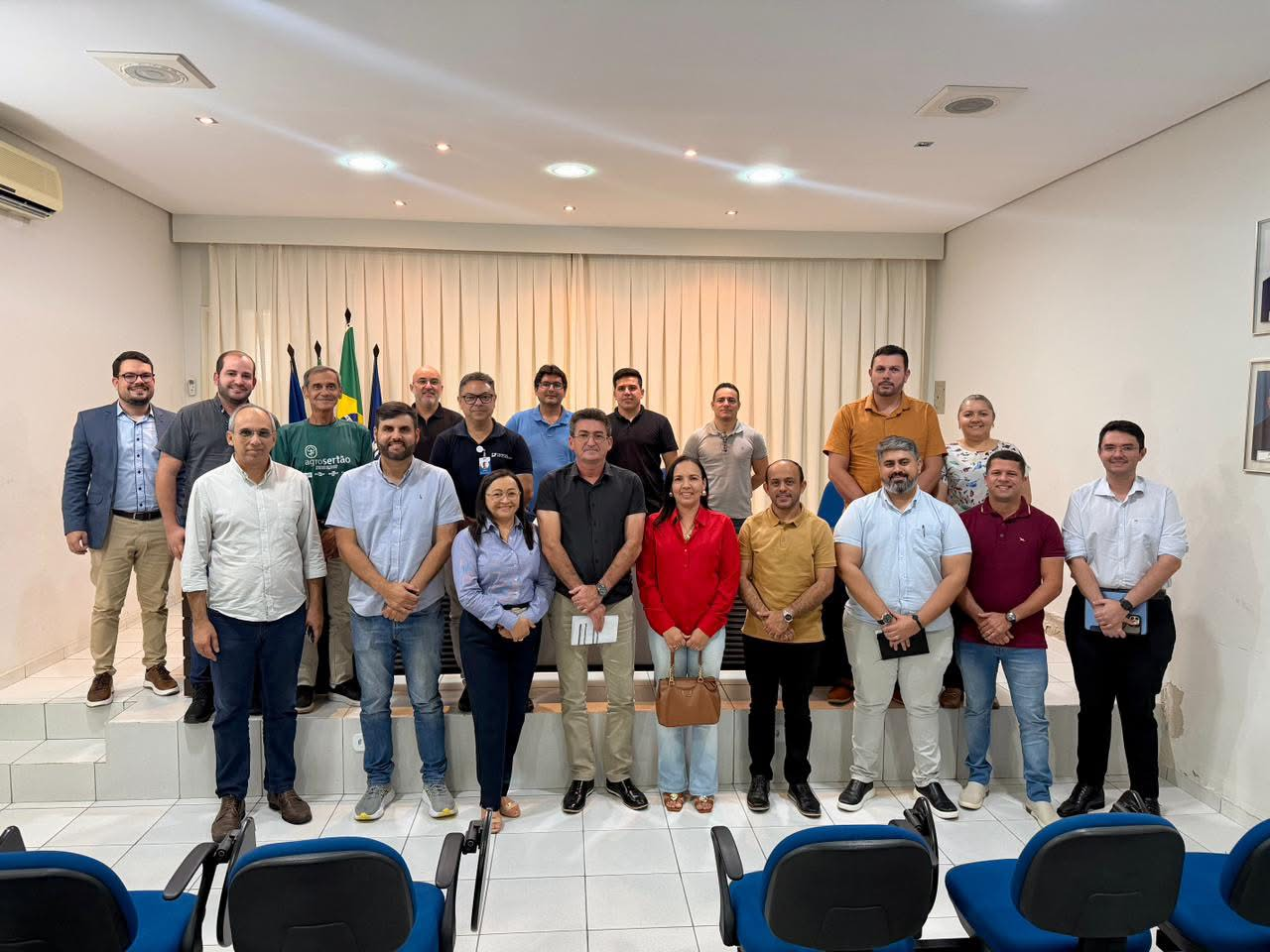 AMSO-TR realiza assembleia com prefeitos e discute pautas estratégicas para os municípios da região